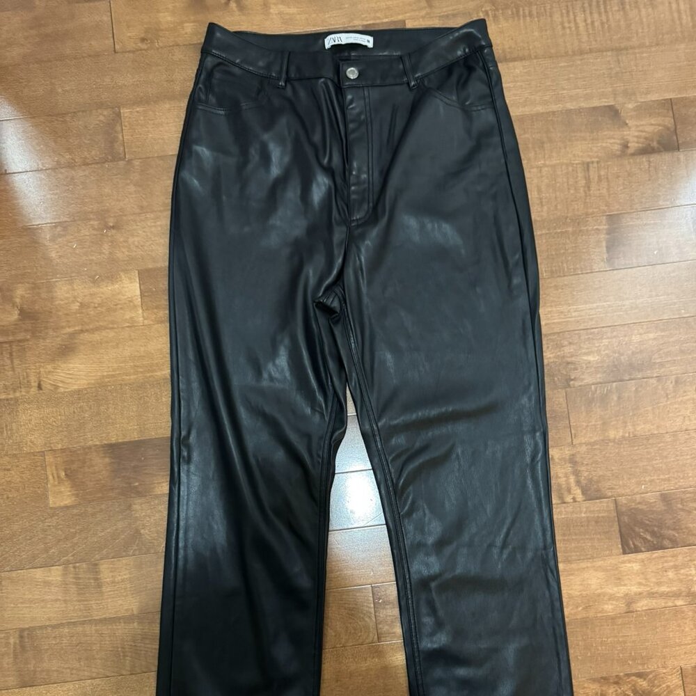 Zara Faux Leather Straight-Leg Pants – Black